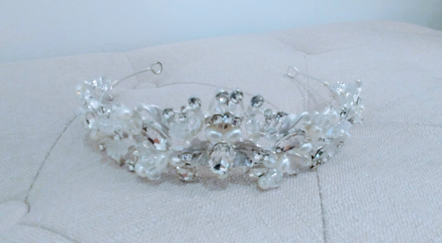 Floral& Pearl Tiara