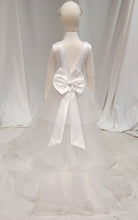 Load image into Gallery viewer, Repunzel- Sleeveless Satin &amp; Multi-layer Tulle Dress with Bow
