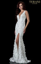 Load image into Gallery viewer, Butterfly Applique Trumpet Gown -2111P4015