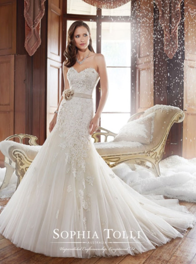 Sophia Tolli - Y21246 Jillian