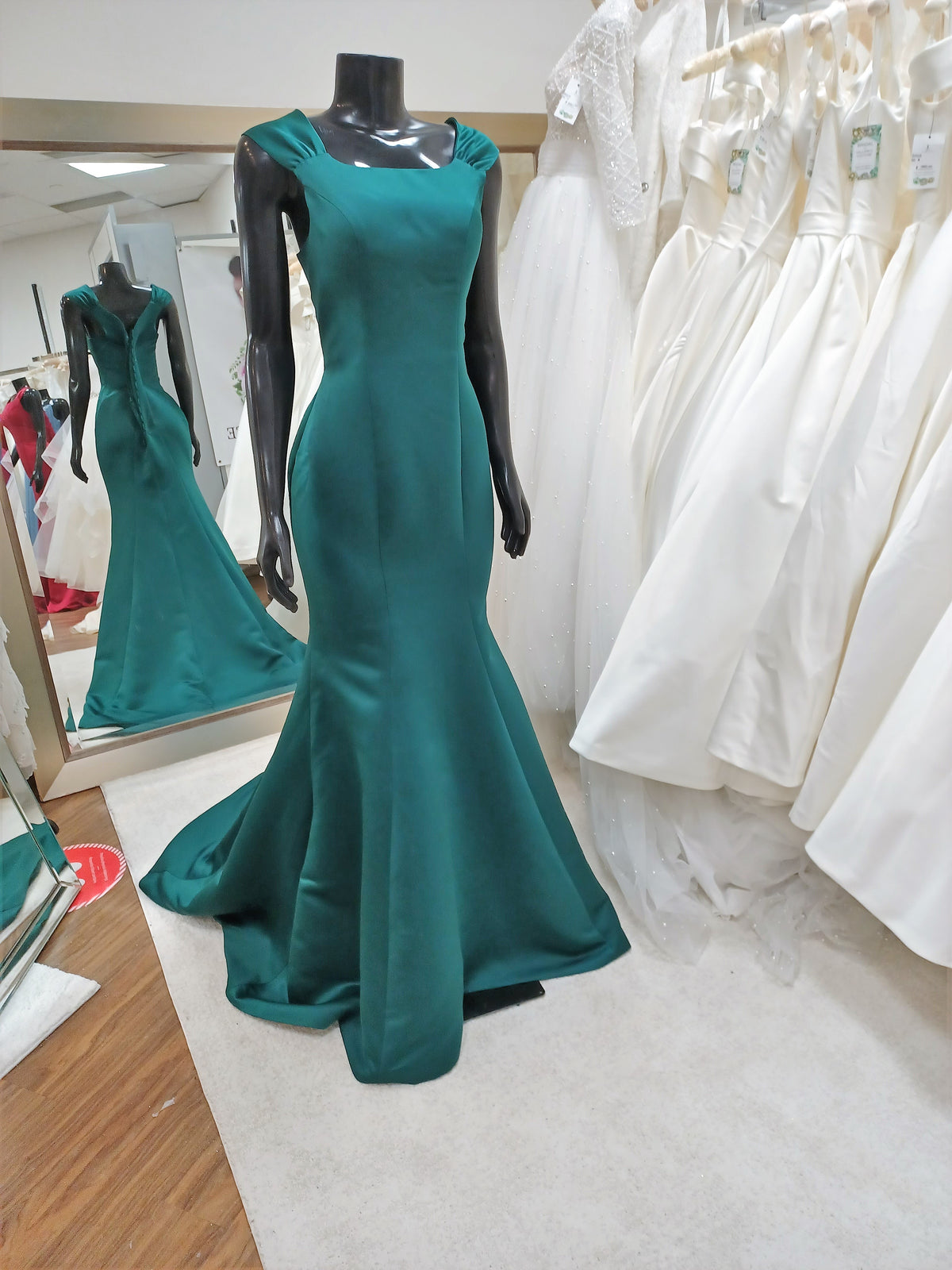 P007-Emerald Green Satin Body Con Mermaid Dress