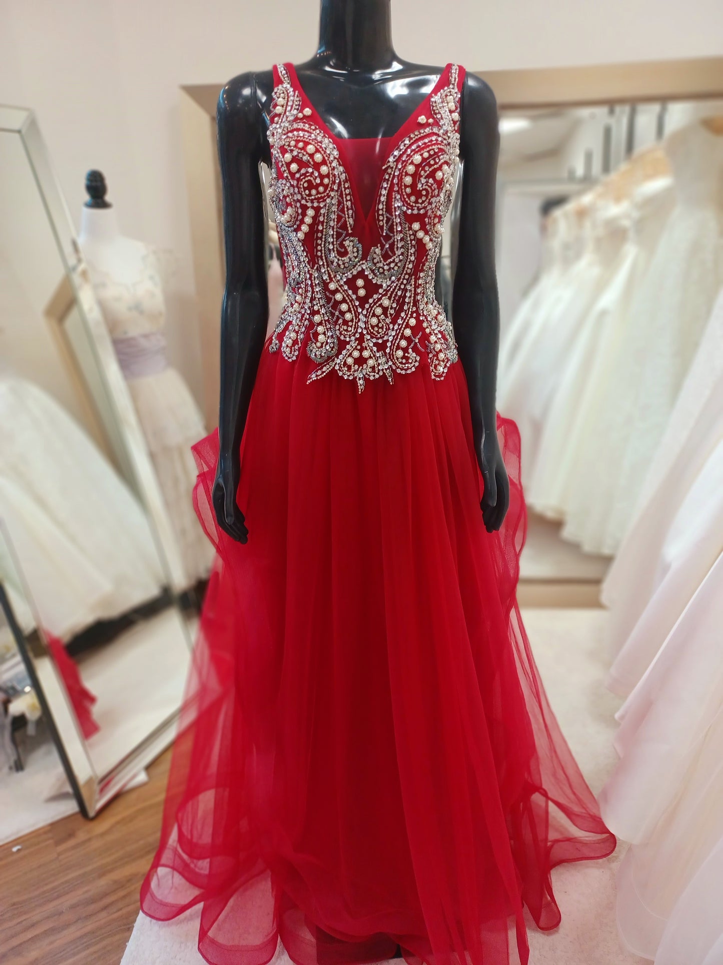 P009-Hand-Embellished Chiffon&Tulle Multi-Teared Gown