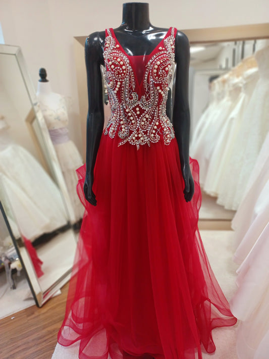 P009-Hand-Embellished Chiffon&Tulle Multi-Teared Gown
