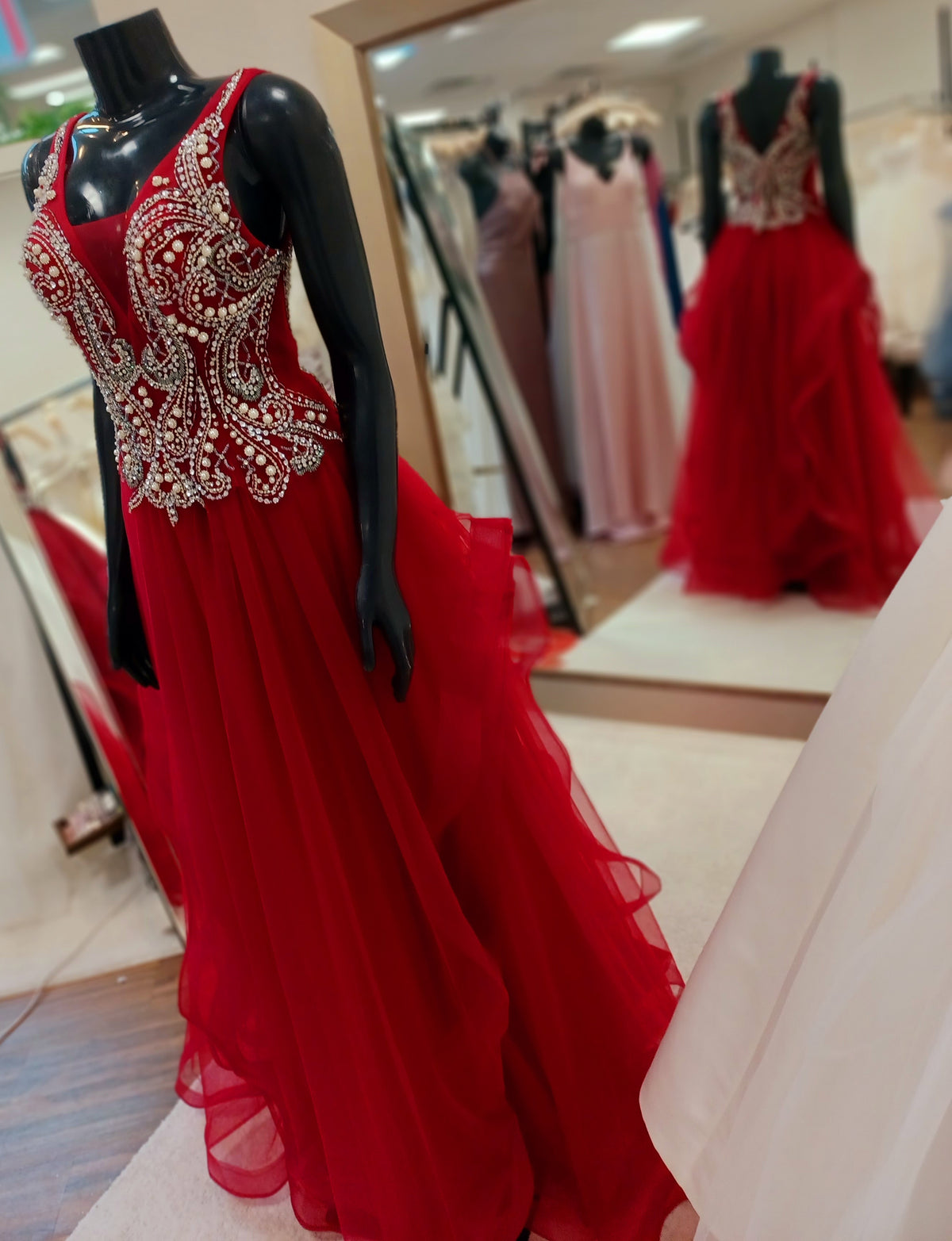 P009-Hand-Embellished Chiffon&Tulle Multi-Teared Gown