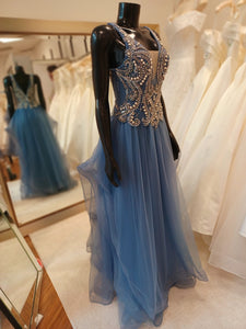 P009-Hand-Embellished Chiffon&Tulle Multi-Teared Gown