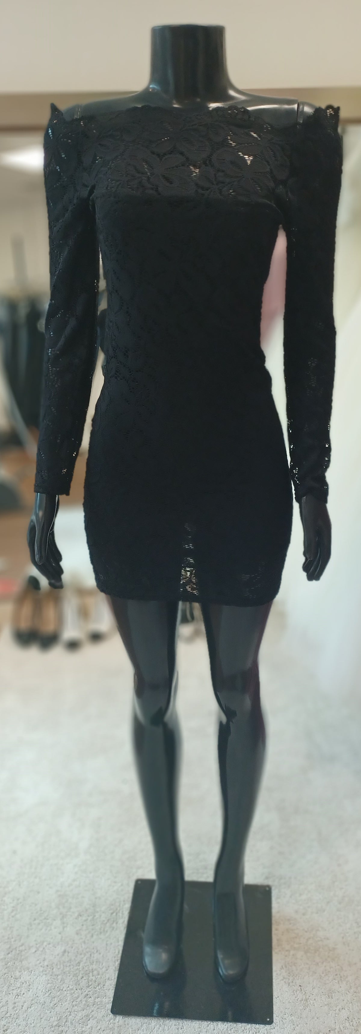 LBD006-  3/4 Sleeve Lace Midi Shift Dress