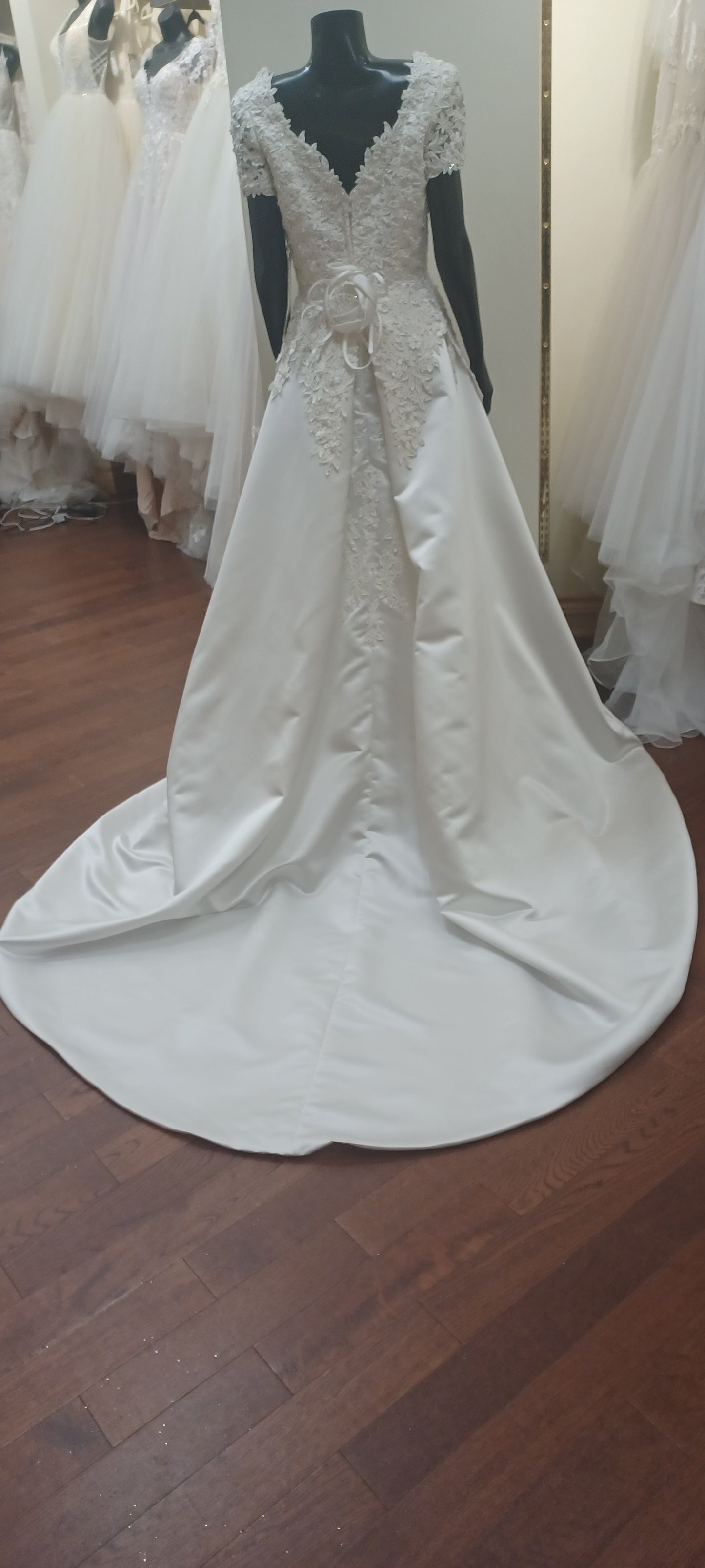2205 - Morilee wedding gown